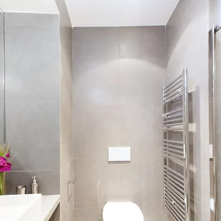 Apartment Livinparis - Luxury 2 Bedrooms Grands-boulevards I Paris